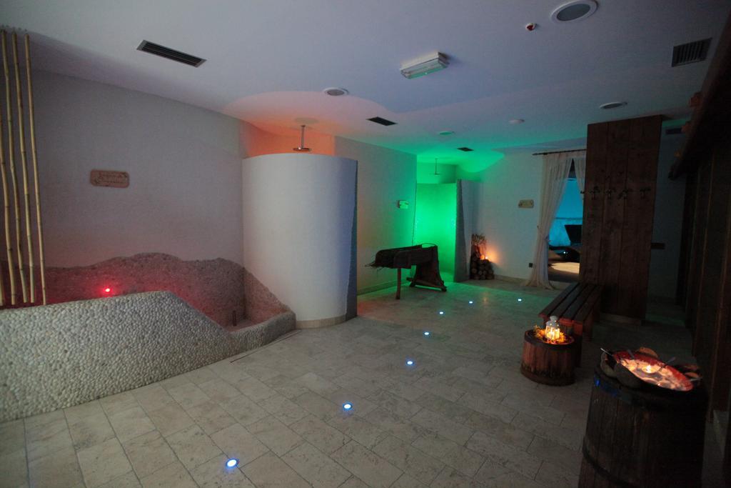 Hotel Belvedere Wellness & Family Baselga di Pinè Екстериор снимка