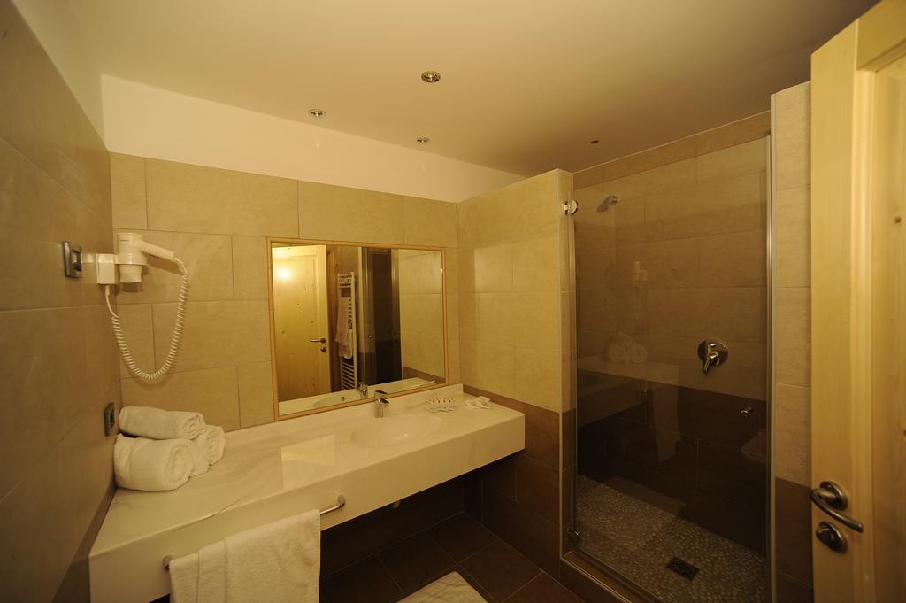 Hotel Belvedere Wellness & Family Baselga di Pinè Екстериор снимка